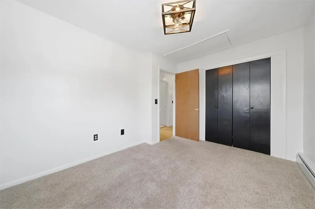 8 Meadow Lane Coventry RI 02816