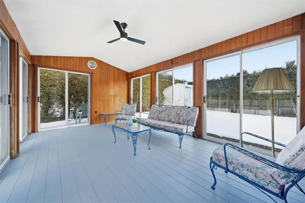 8 Meadow Lane Coventry RI 02816