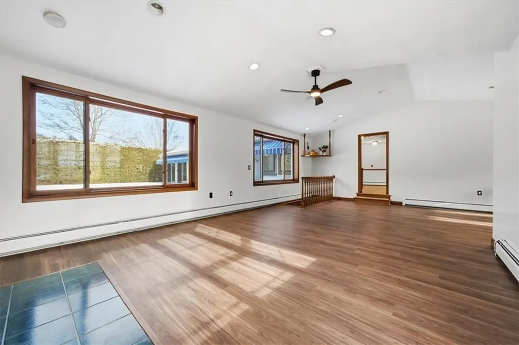 8 Meadow Lane Coventry RI 02816