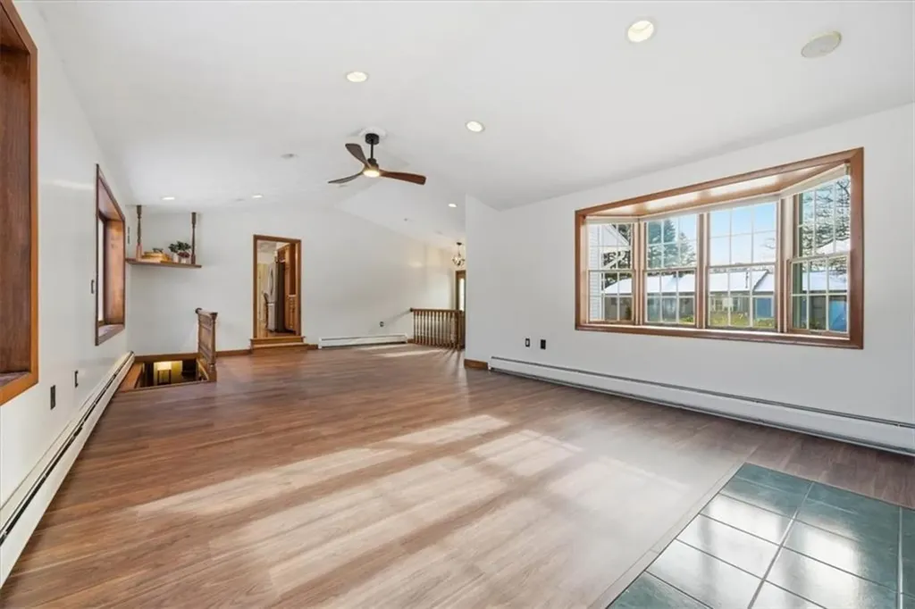 8 Meadow Lane Coventry RI 02816