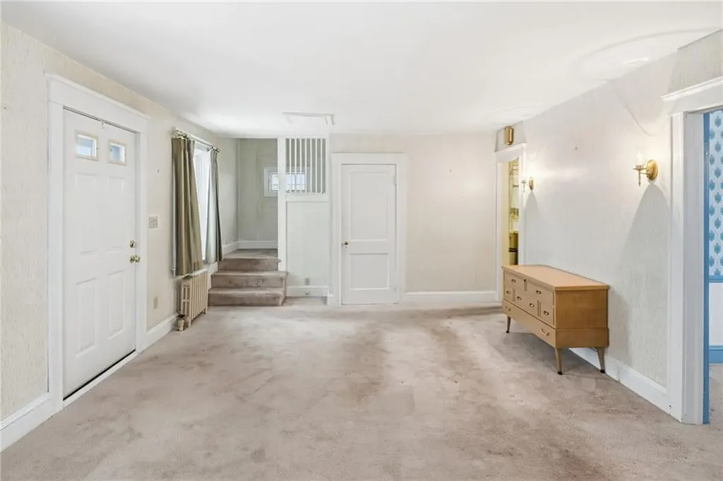 124 Ferris Avenue East Providence RI 02916