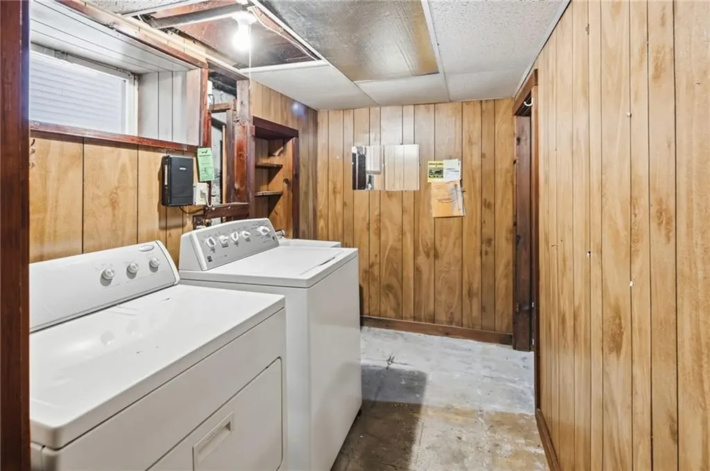 124 Ferris Avenue East Providence RI 02916