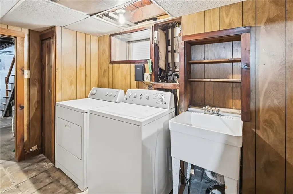 124 Ferris Avenue East Providence RI 02916