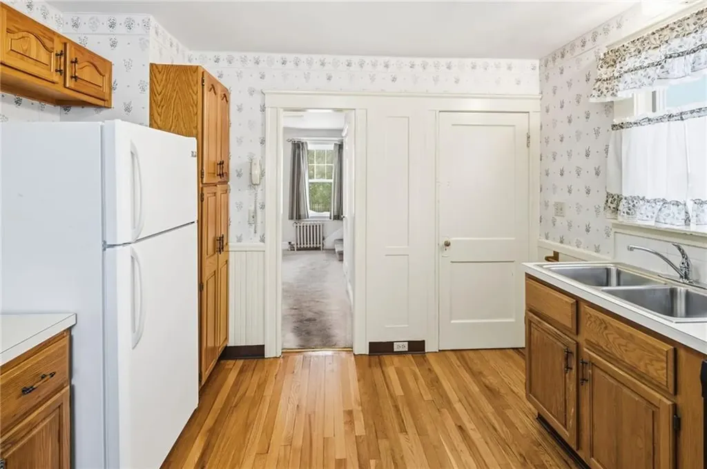 124 Ferris Avenue East Providence RI 02916