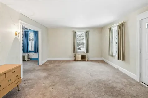 124 Ferris Avenue East Providence RI 02916