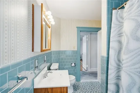 124 Ferris Avenue East Providence RI 02916