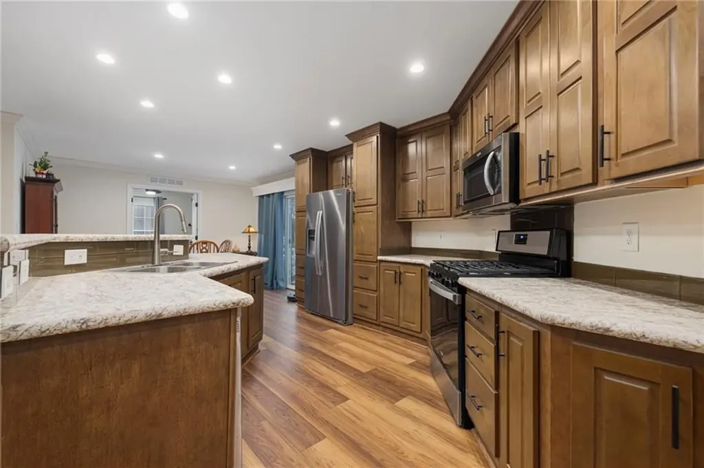 4 Cheryl Lane Coventry RI 02816