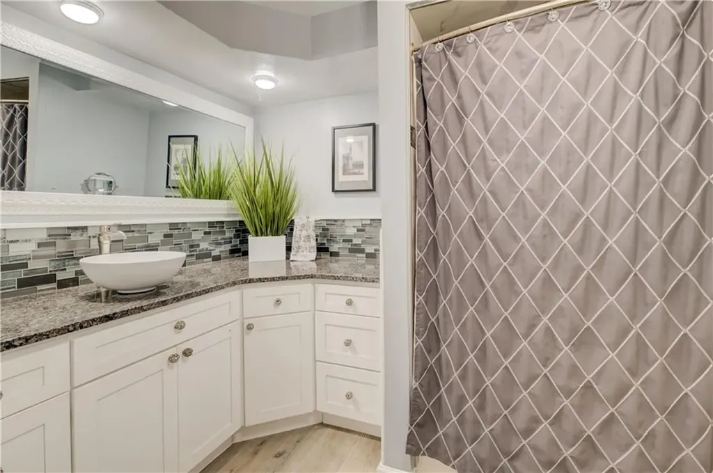 181 Heritage Drive Warwick RI 02818