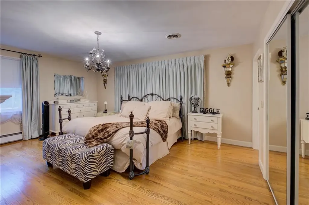 181 Heritage Drive Warwick RI 02818