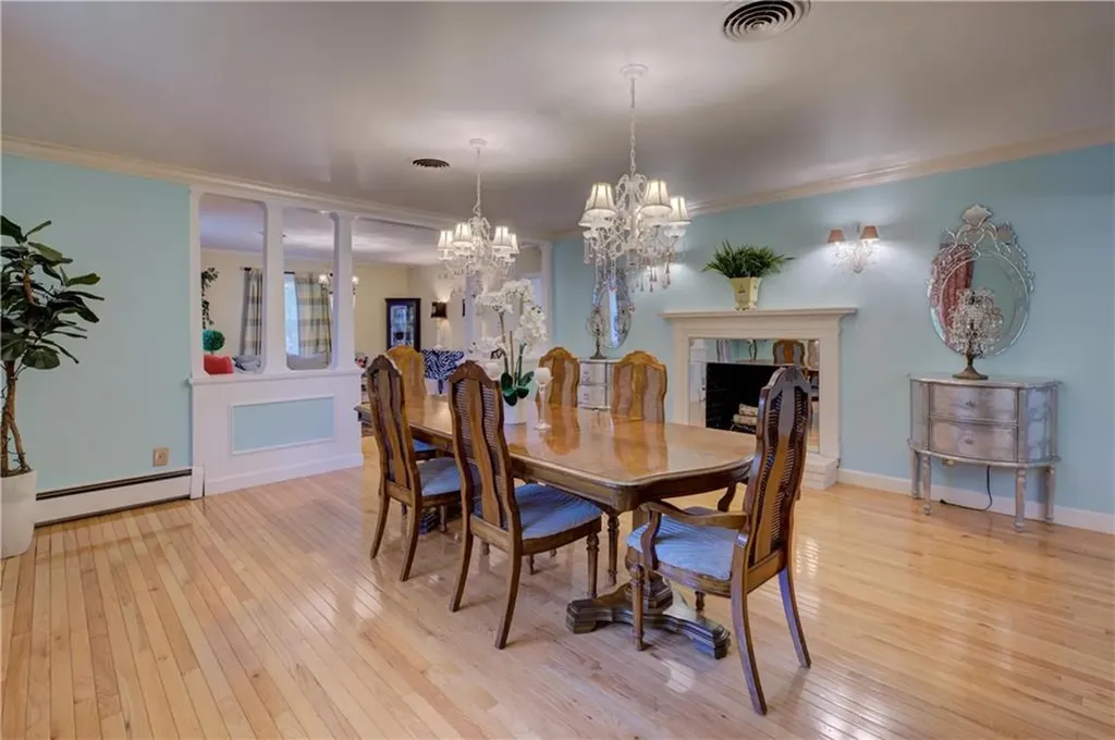 181 Heritage Drive Warwick RI 02818