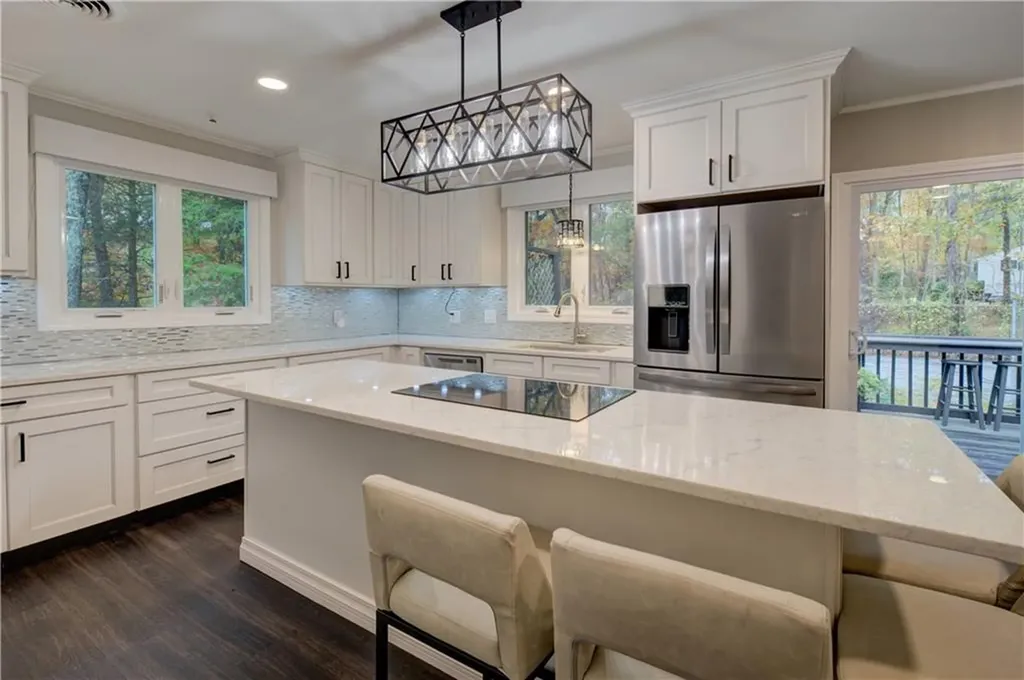 181 Heritage Drive Warwick RI 02818