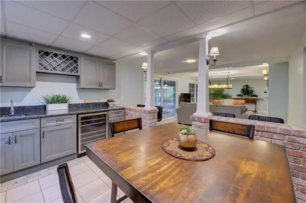 181 Heritage Drive Warwick RI 02818