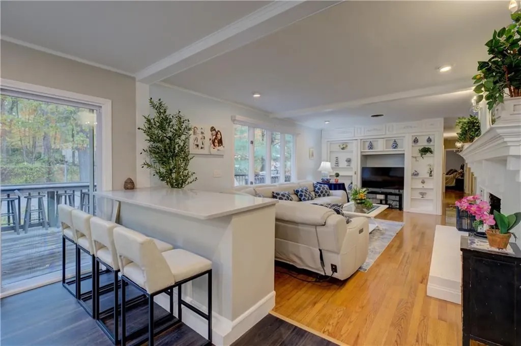 181 Heritage Drive Warwick RI 02818