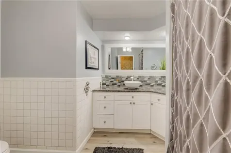 181 Heritage Drive Warwick RI 02818