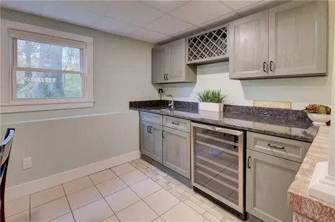 181 Heritage Drive Warwick RI 02818