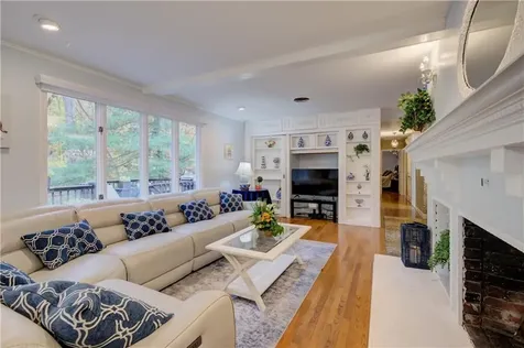 181 Heritage Drive Warwick RI 02818