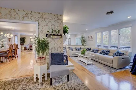 181 Heritage Drive Warwick RI 02818