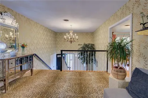 181 Heritage Drive Warwick RI 02818