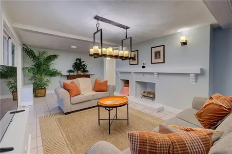 181 Heritage Drive Warwick RI 02818