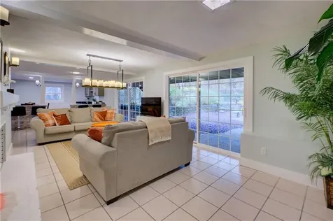 181 Heritage Drive Warwick RI 02818