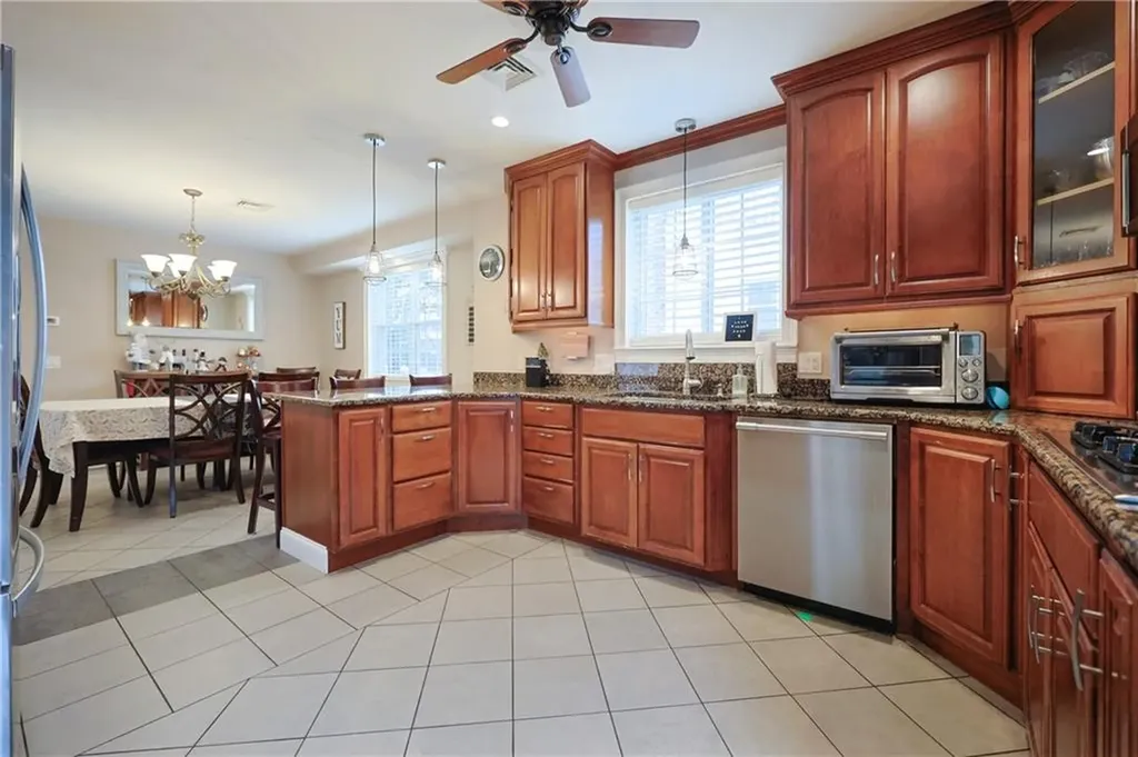 25 Chestnut Street Cumberland RI 02864