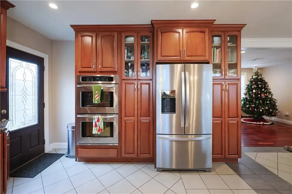 25 Chestnut Street Cumberland RI 02864