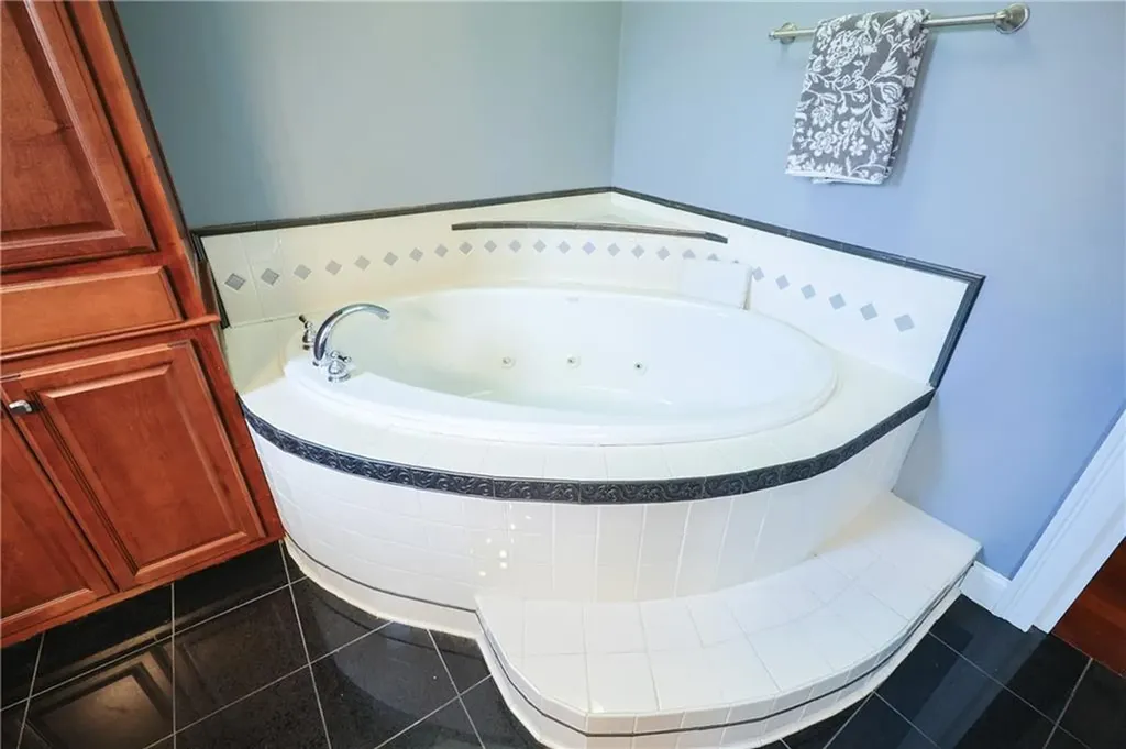 25 Chestnut Street Cumberland RI 02864