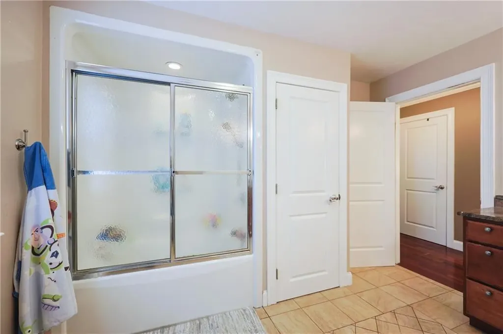 25 Chestnut Street Cumberland RI 02864