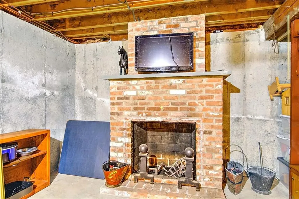 1 Hydraulion Avenue Bristol RI 02809