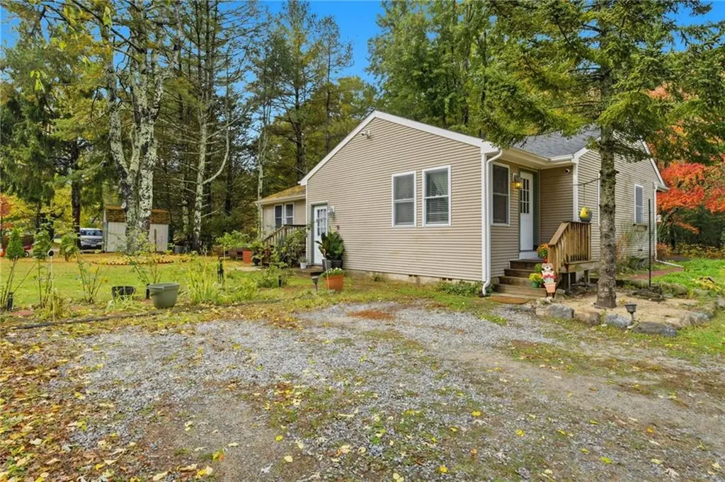 804 Waites Corner Road South Kingstown RI 02892