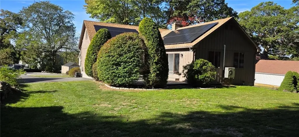 22 Grove Avenue North Providence RI 02911