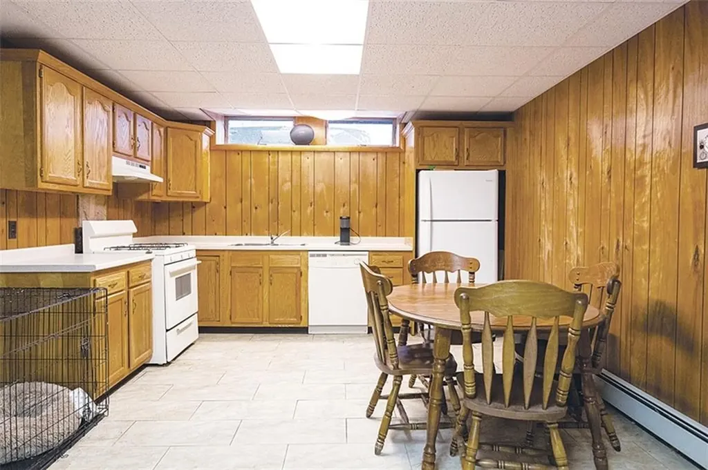 22 Grove Avenue North Providence RI 02911