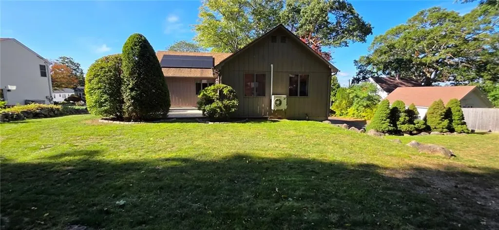 22 Grove Avenue North Providence RI 02911