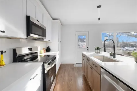 26 Ledge Drive West Warwick RI 02893