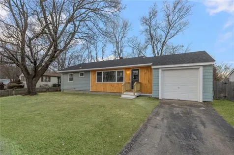 26 Ledge Drive West Warwick RI 02893