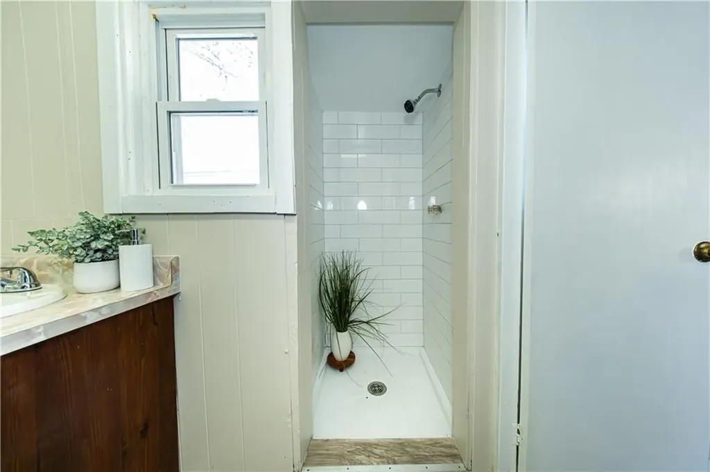 46 E Andrew Comstock Road Warwick RI 02886