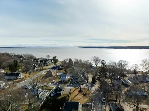 46 E Andrew Comstock Road Warwick RI 02886