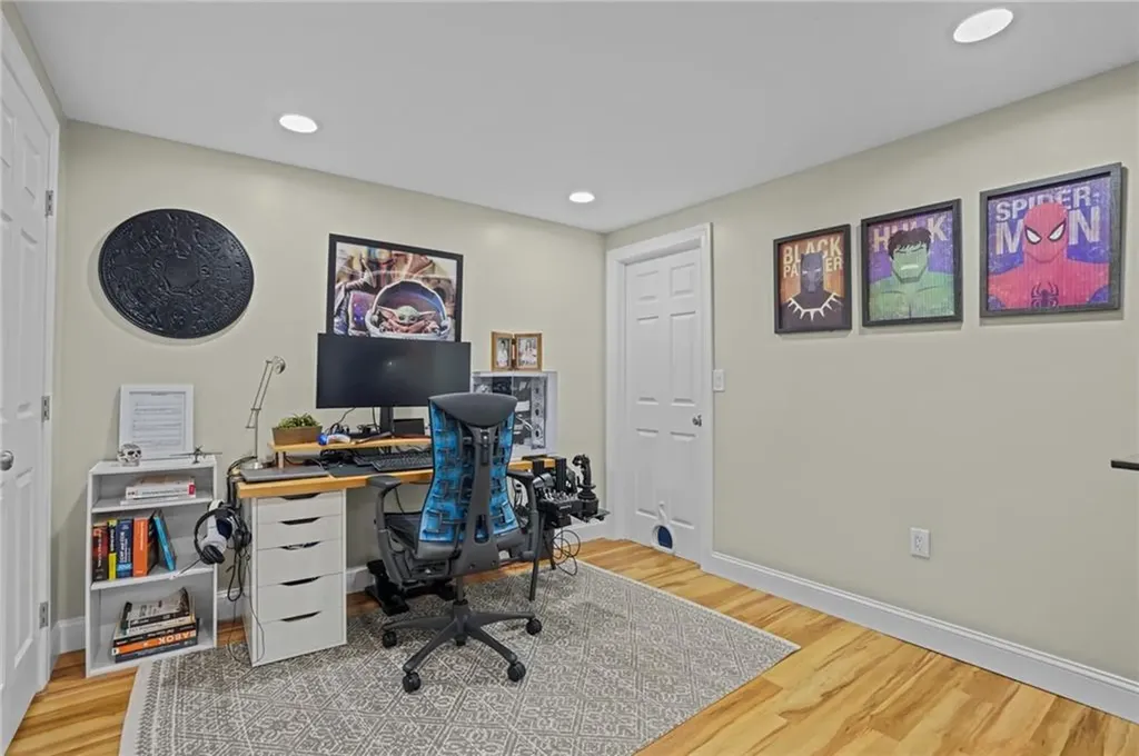 108 Moswansicut Lake Drive Scituate RI 02857