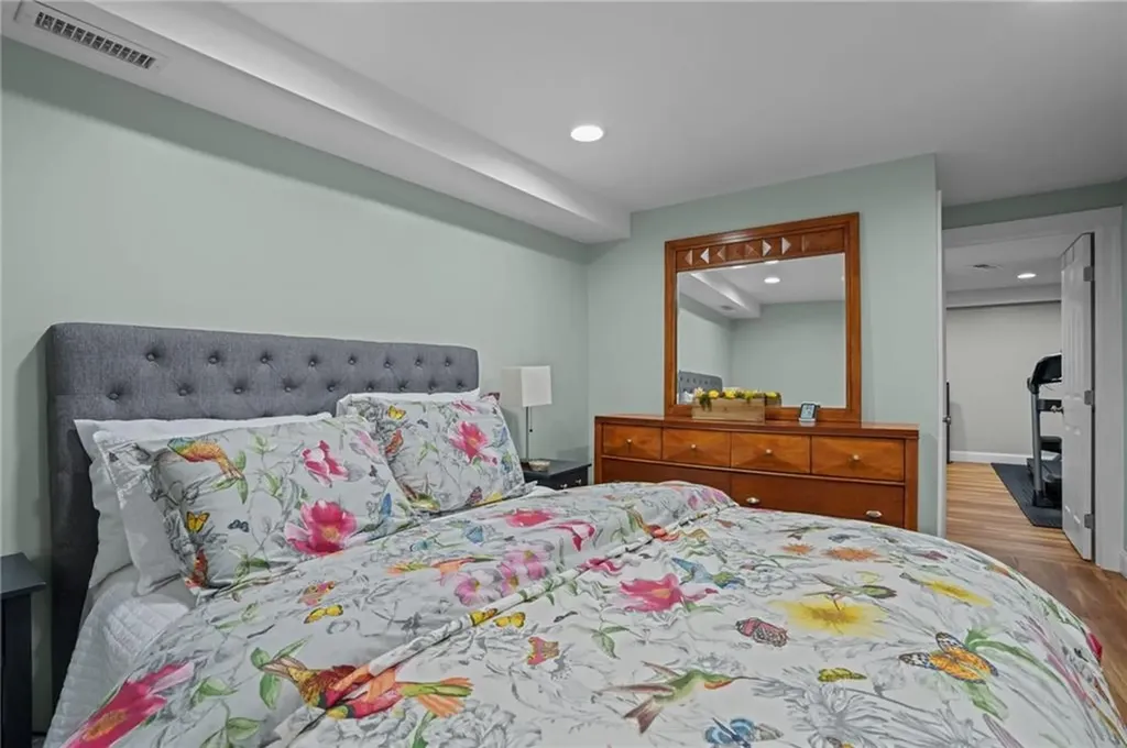 108 Moswansicut Lake Drive Scituate RI 02857