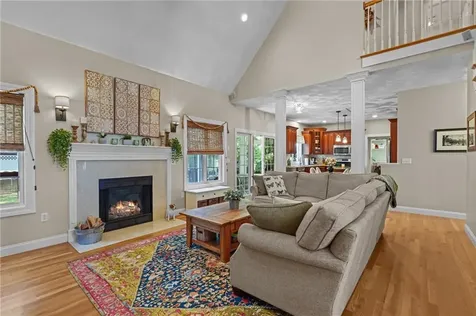 108 Moswansicut Lake Drive Scituate RI 02857