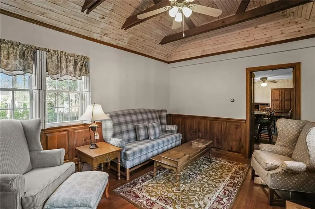 118 Hopkins Avenue Johnston RI 02919