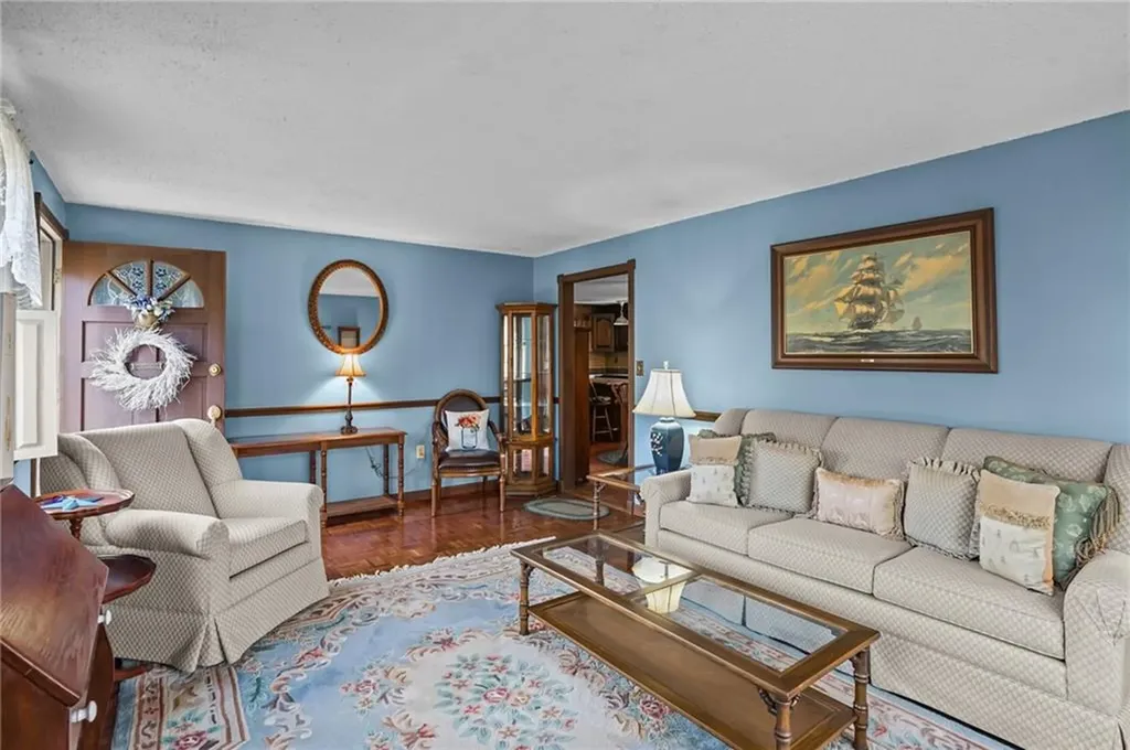118 Hopkins Avenue Johnston RI 02919