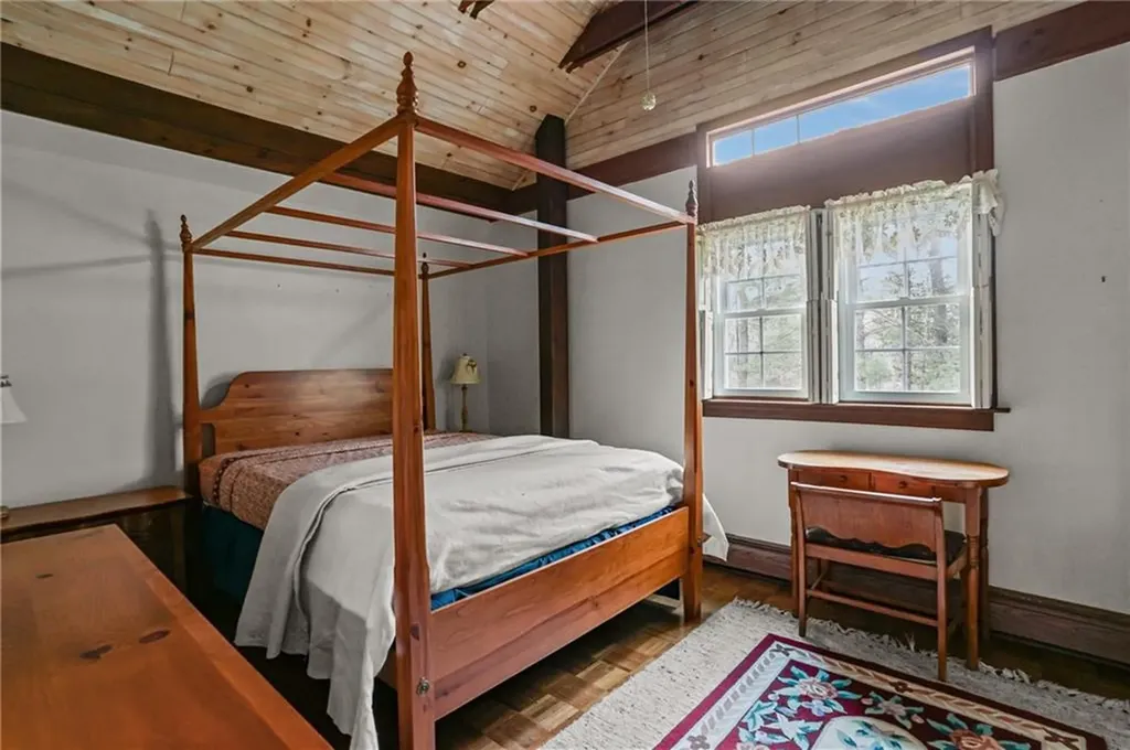 118 Hopkins Avenue Johnston RI 02919