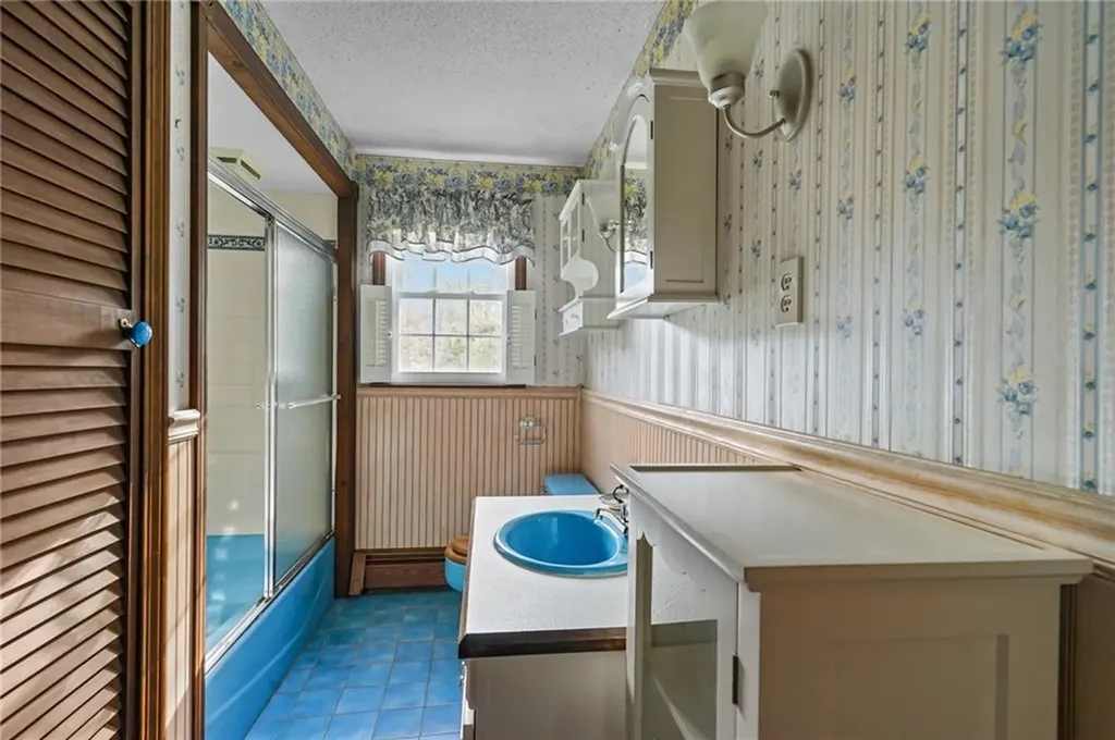 118 Hopkins Avenue Johnston RI 02919