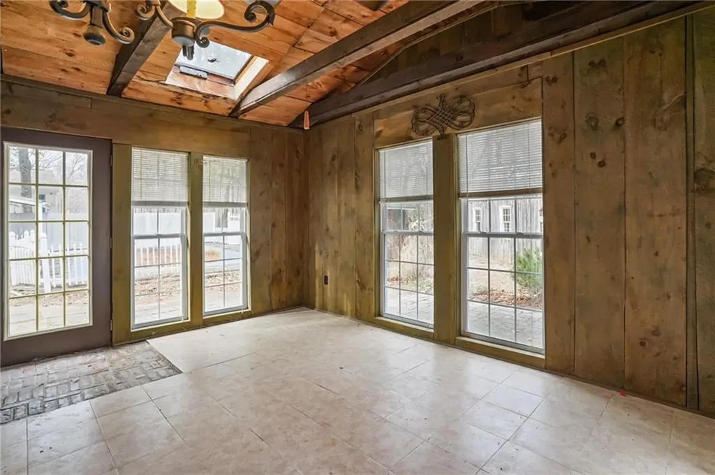 118 Hopkins Avenue Johnston RI 02919