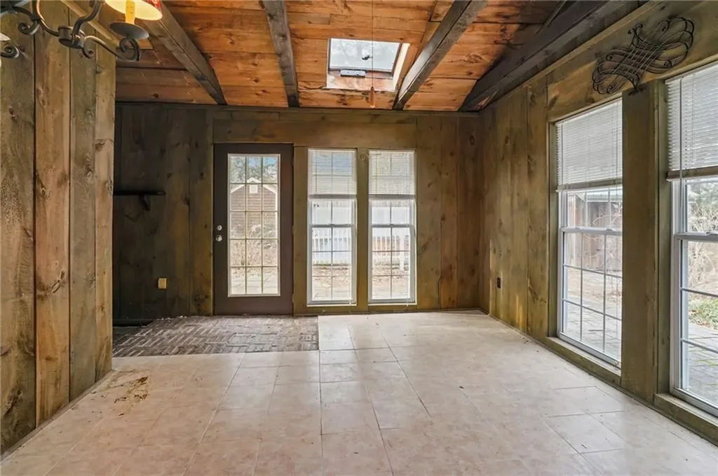118 Hopkins Avenue Johnston RI 02919