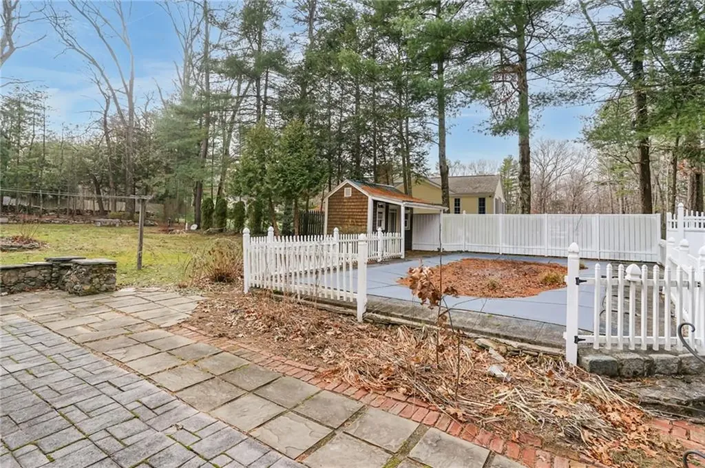 118 Hopkins Avenue Johnston RI 02919