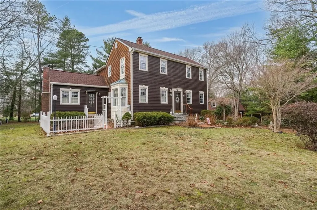 118 Hopkins Avenue Johnston RI 02919