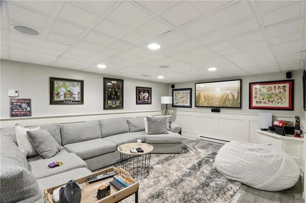 13 Orchid Trail Coventry RI 02816