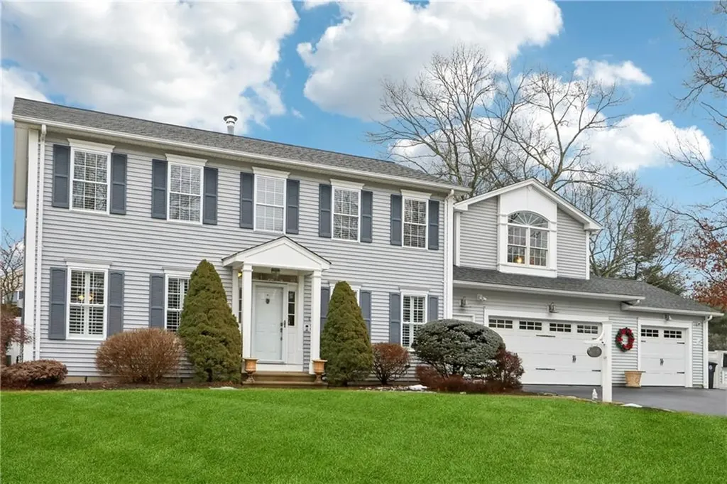 13 Orchid Trail Coventry RI 02816